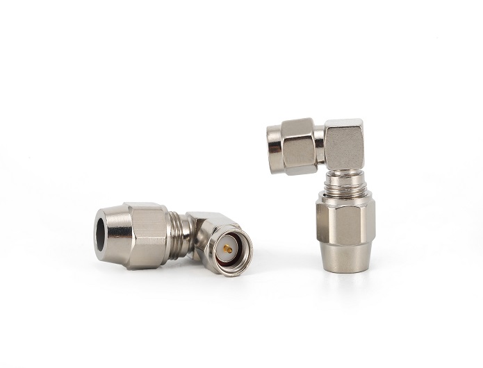 用于 RG 58 电缆射频连接器的 SMA 公头直角夹