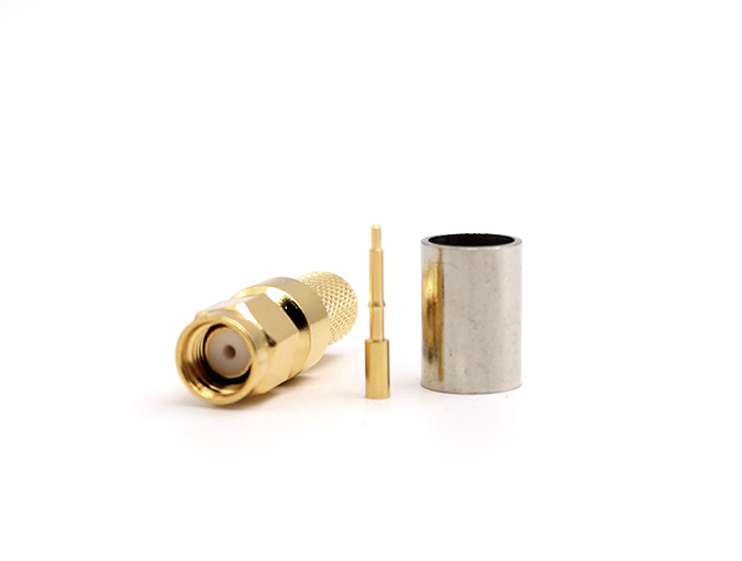 用于 LMR300 电缆的 SMA 公头射频连接器,压接式