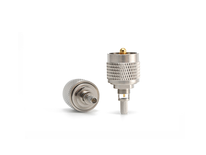 UHF 公头直通接头，适用于 RG58 电缆