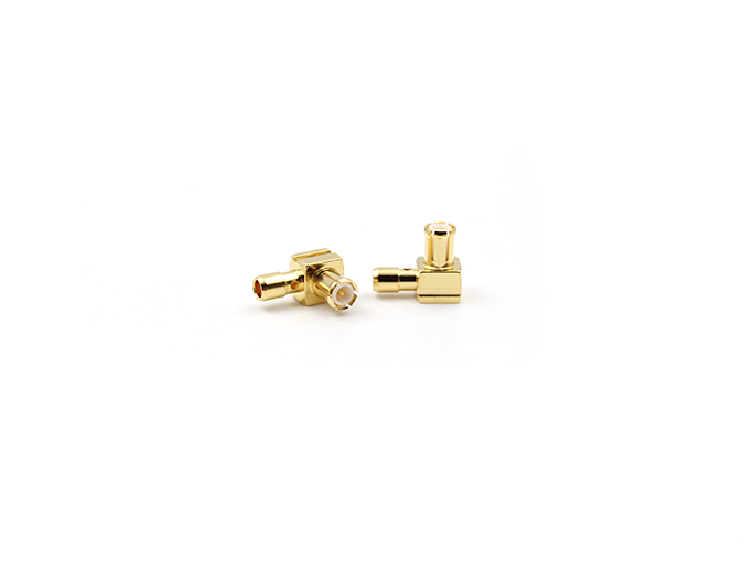MCX 公头直角连接器，适用于 RG178 电缆