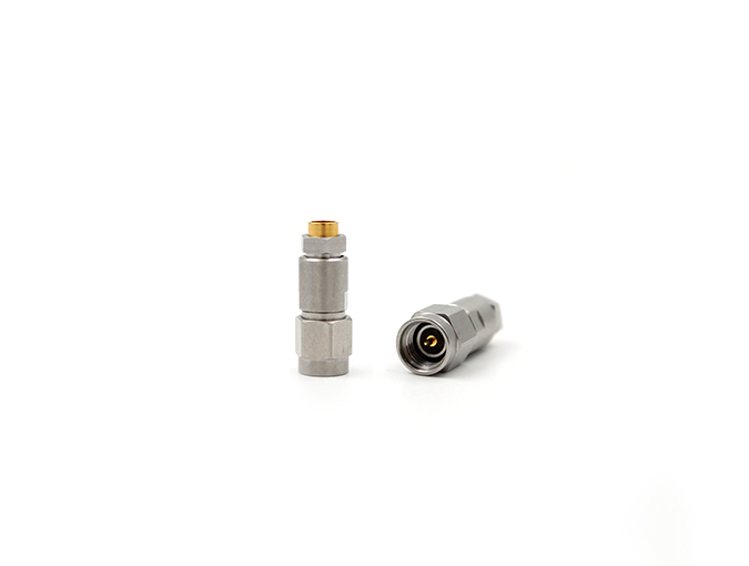 毫米波连接器，不锈钢材质，3.5mm公头，适用于CXN3507电缆