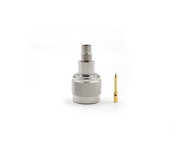用于电缆 SFCJ-50-3 的 N 型公头连接器