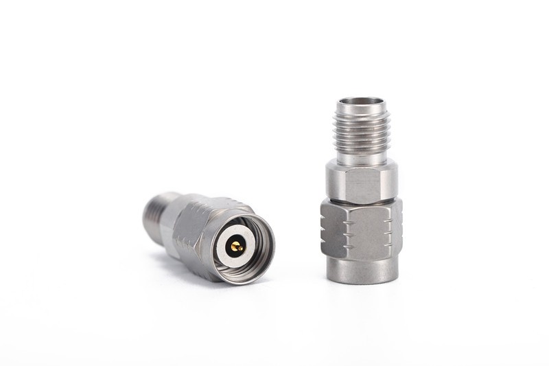2.4mm 公头转 3.5mm 母头不锈钢精密适配器